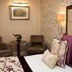 Hotel Lodore Falls & 4*