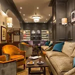 Hotel Lodore Falls &