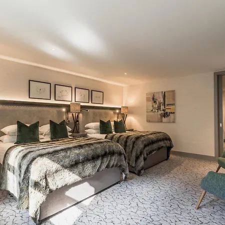 Hotel Lodore Falls & 4*