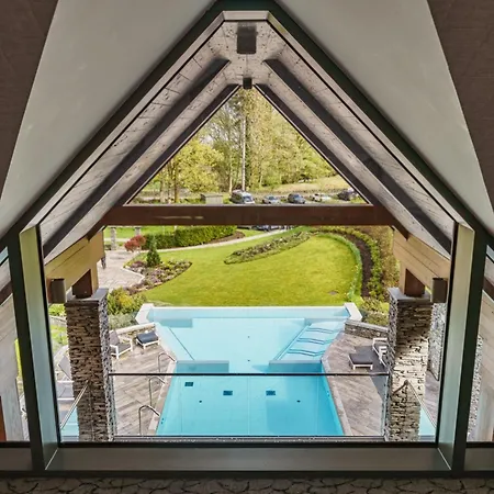 Lodore Falls & Hotel 4*