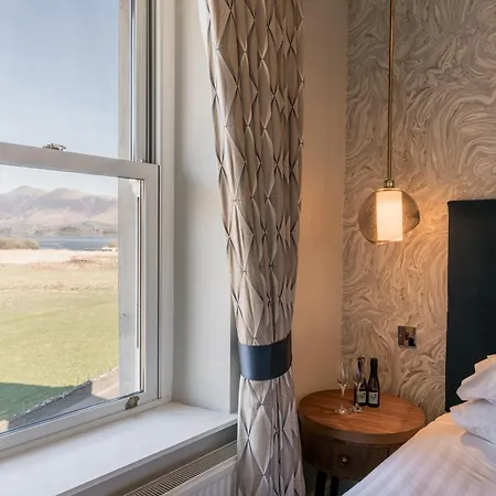 Lodore Falls & Hotel 4*
