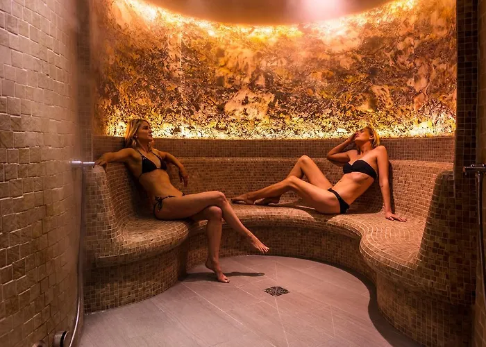 Lodore Falls Hotel&spa Hotel