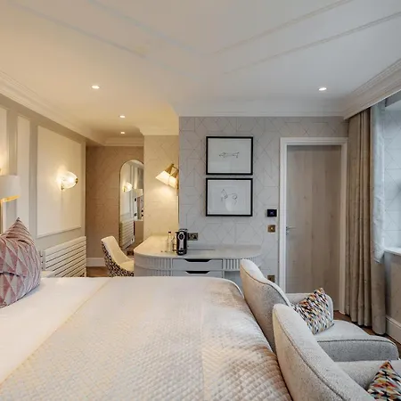 Hotel Lodore Falls & 4*