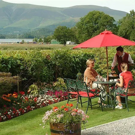 Hotel Lodore Falls & 4*