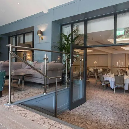 Hotel Lodore Falls &