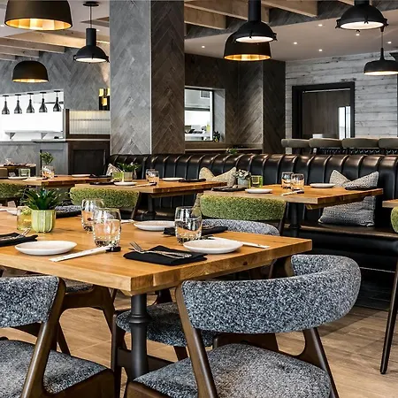 Lodore Falls & Hotel 4*