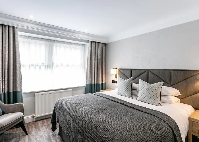 Hotel Lodore Falls & Borrowdale Valley